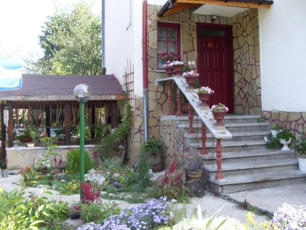 Veselata Guest House دولنا بانيا المظهر الخارجي الصورة