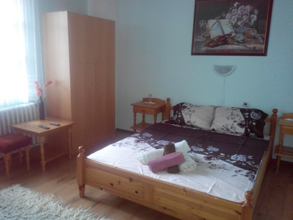 Veselata Guest House دولنا بانيا المظهر الخارجي الصورة